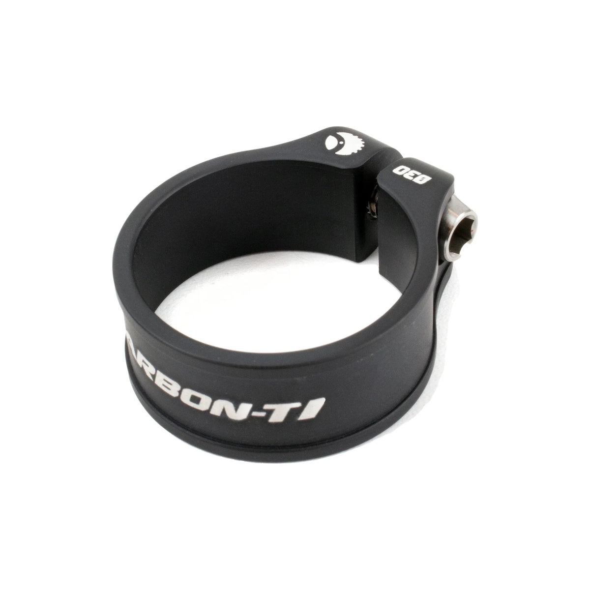 Carbon-Ti X-Clamp 3 seat clamp, 30 mm, in Matte Black.